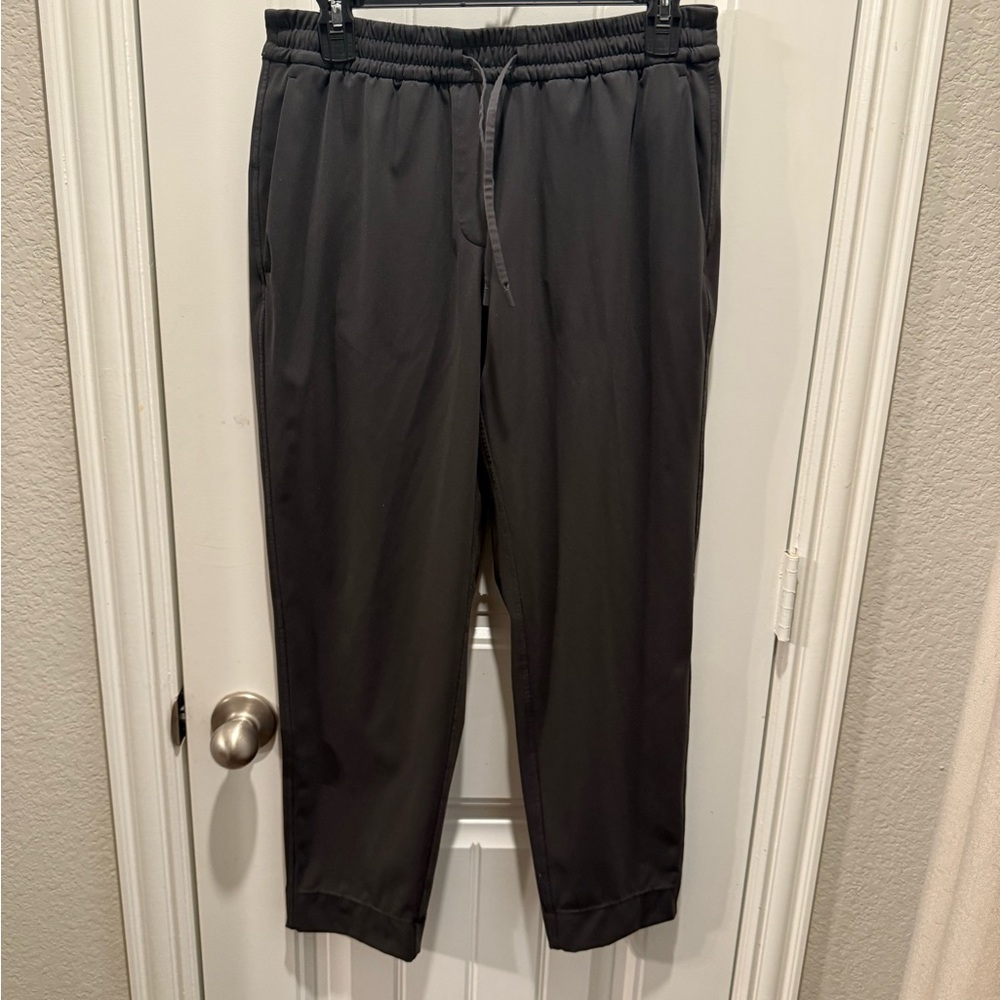 Lululemon women’s Gray Pants